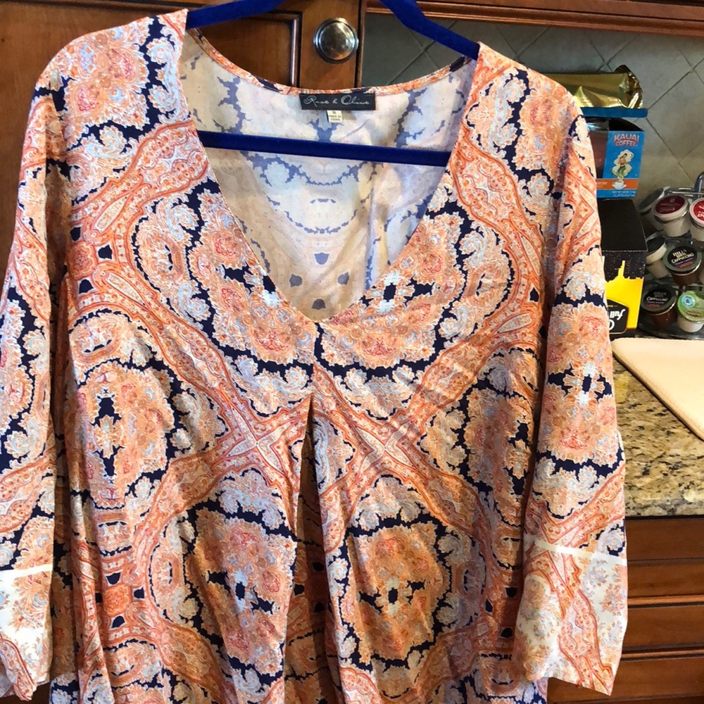 Women’s Blouse